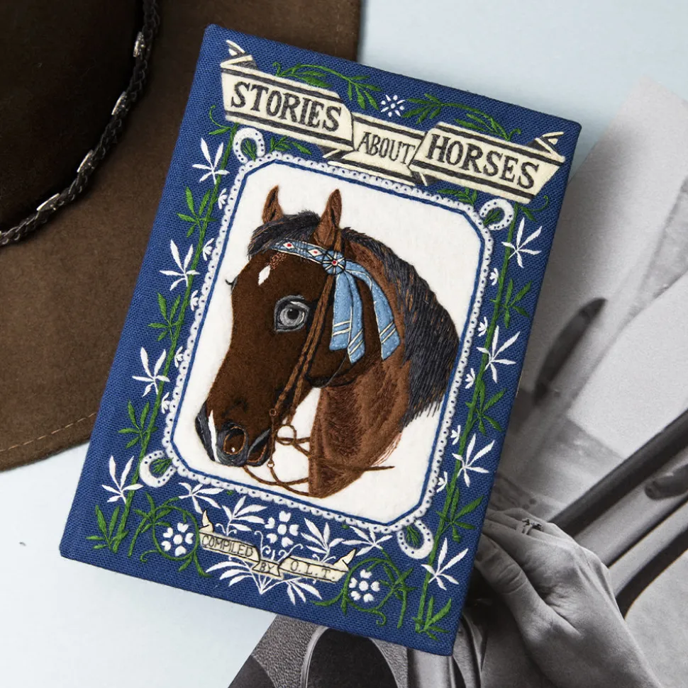 Strapped|Book Clutch<Olympia Le-Tan Stories About Horse (Strapped)