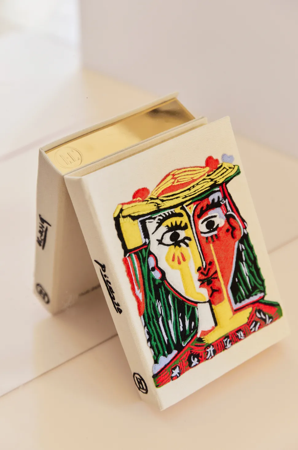 Book Clutch|Non-Strapped<Olympia Le-Tan Tête de femme avec un chapeau à pompons